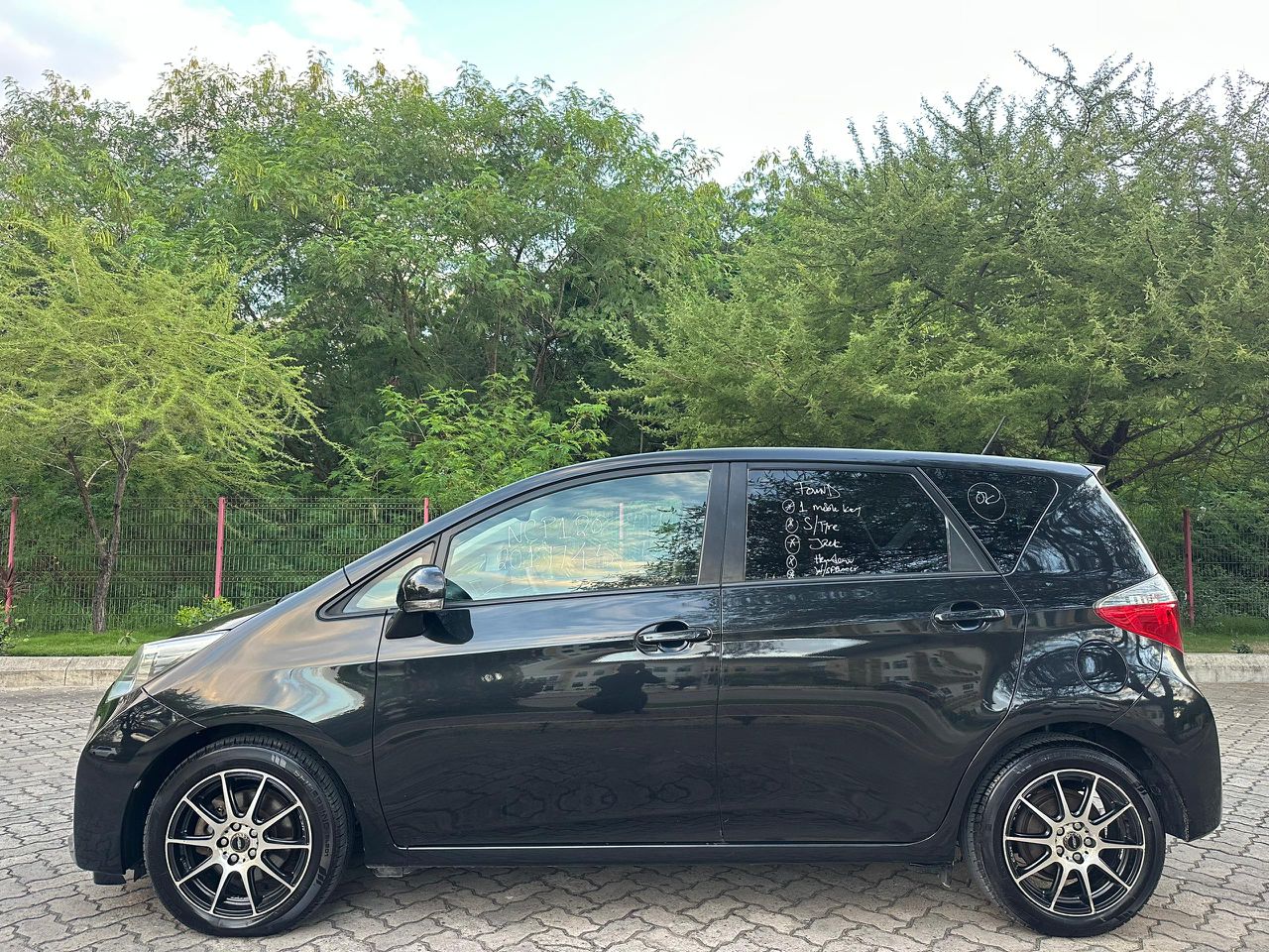 TOYOTA RACTIS thumbnail 7